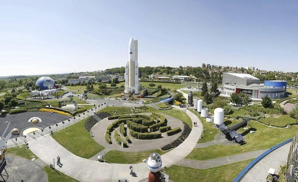 Hotel Arena Тулуза Екстер'єр фото