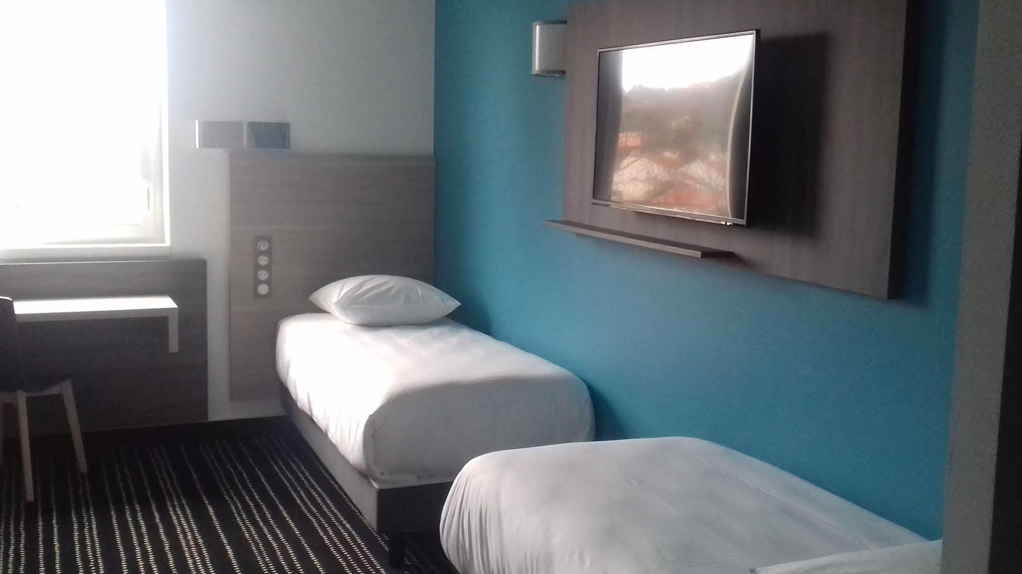 Hotel Arena Тулуза Екстер'єр фото